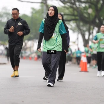 Runner Photo 8490001