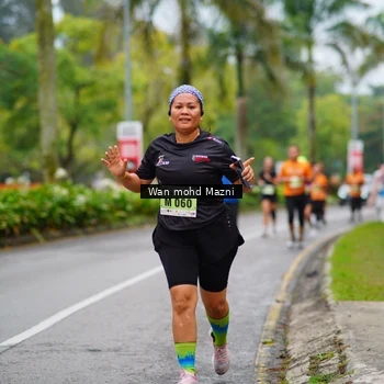 Runner Photo 8490023