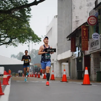 Runner Photo 8490035