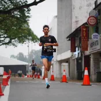Runner Photo 8490050