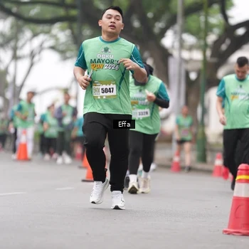 Runner Photo 8490058