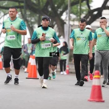 Runner Photo 8490104