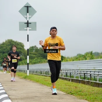 Runner Photo 8490112