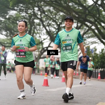 Runner Photo 8490289