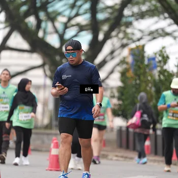 Runner Photo 8490296