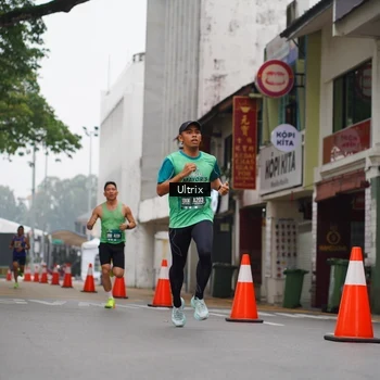 Runner Photo 8490372
