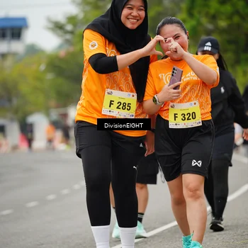 Runner Photo 8490646