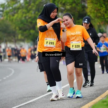 Runner Photo 8490659