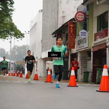 Runner Photo 8490673