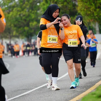 Runner Photo 8490679