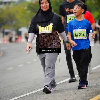 Runner Photo 8490728