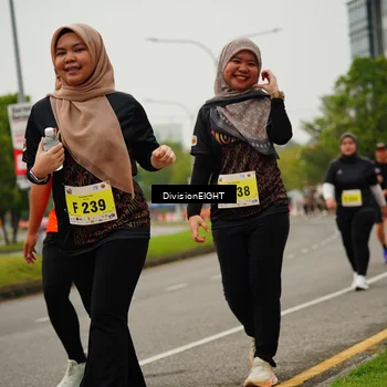 Runner Photo 8490869