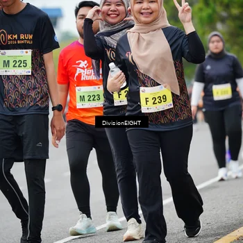 Runner Photo 8490882