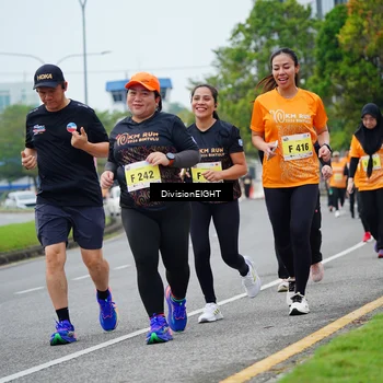 Runner Photo 8490991