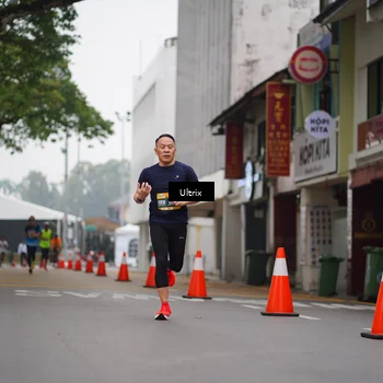 Runner Photo 8491009