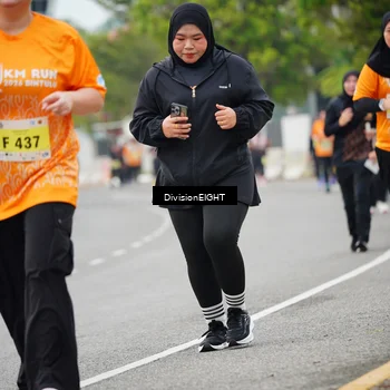 Runner Photo 8491053
