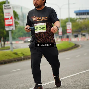Runner Photo 8492002