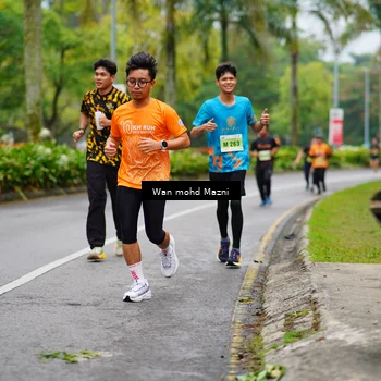 Runner Photo 8492342