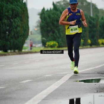 Runner Photo 8492536
