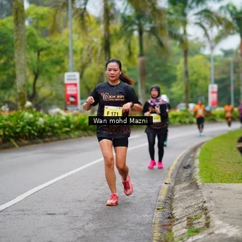 Runner Photo 8492538