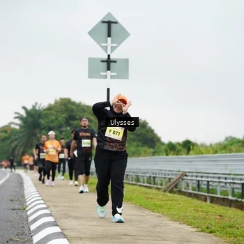 Runner Photo 8492544
