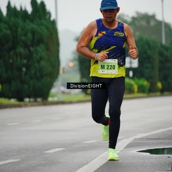Runner Photo 8492591