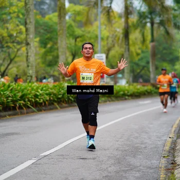 Runner Photo 8492698