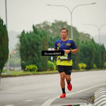 Runner Photo 8492735