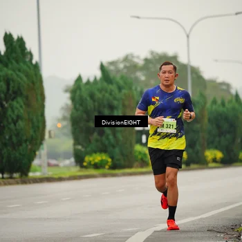 Runner Photo 8492752