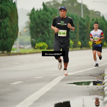 Runner Photo 8492786