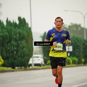 Runner Photo 8492788