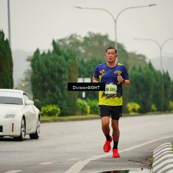 Runner Photo 8492800