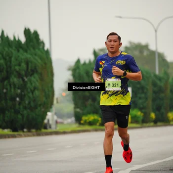 Runner Photo 8492819