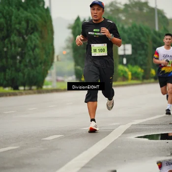 Runner Photo 8492825