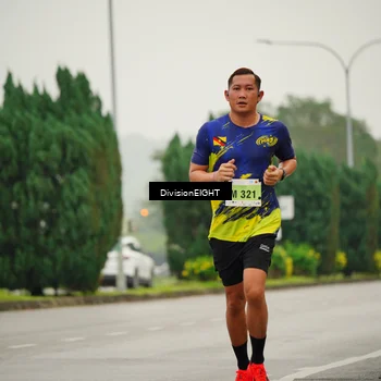 Runner Photo 8492828