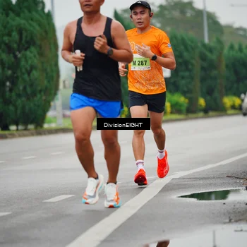 Runner Photo 8492979