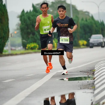 Runner Photo 8493018