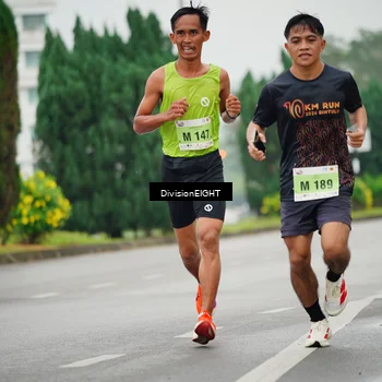 Runner Photo 8493020