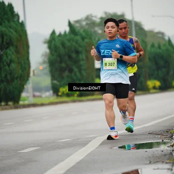 Runner Photo 8493083