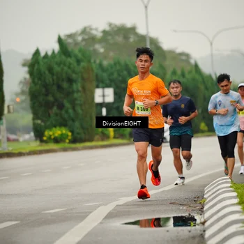 Runner Photo 8493290