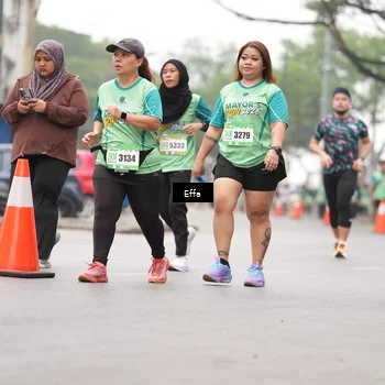 Runner Photo 8493306