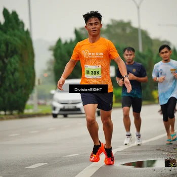 Runner Photo 8493308