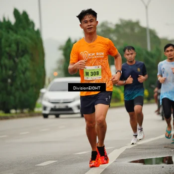 Runner Photo 8493316