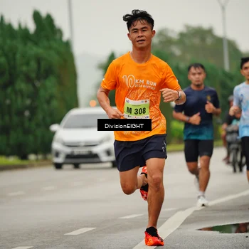 Runner Photo 8493318