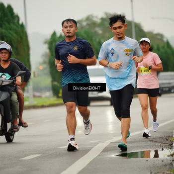 Runner Photo 8493324