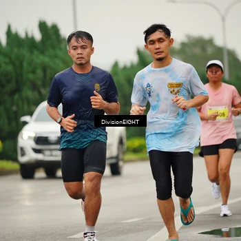 Runner Photo 8493353