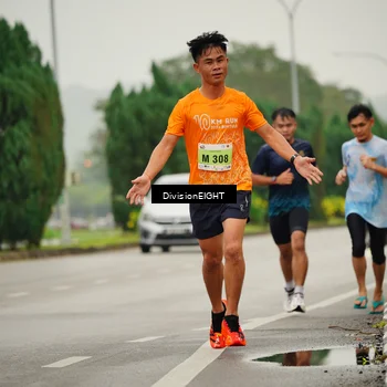 Runner Photo 8493379