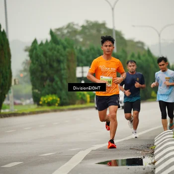 Runner Photo 8493396
