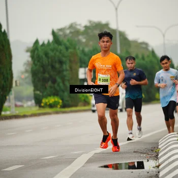 Runner Photo 8493419