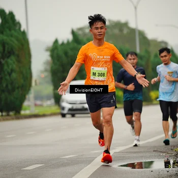 Runner Photo 8493420